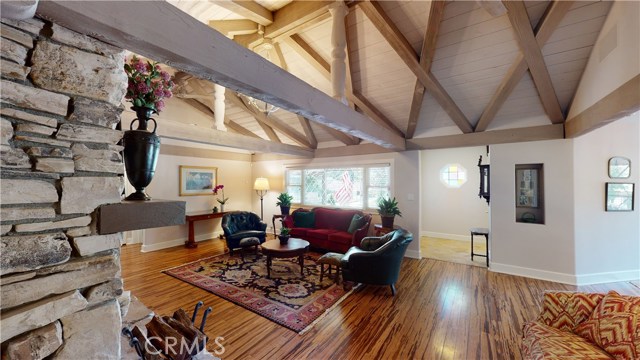 5 Bed Home for Sale in Granada Hills, California