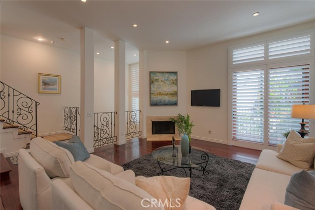 3 Bed Home for Sale in Studio City, California
