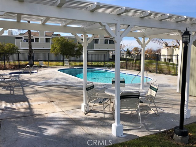2 Bed Home for Sale in Canyon Country, California