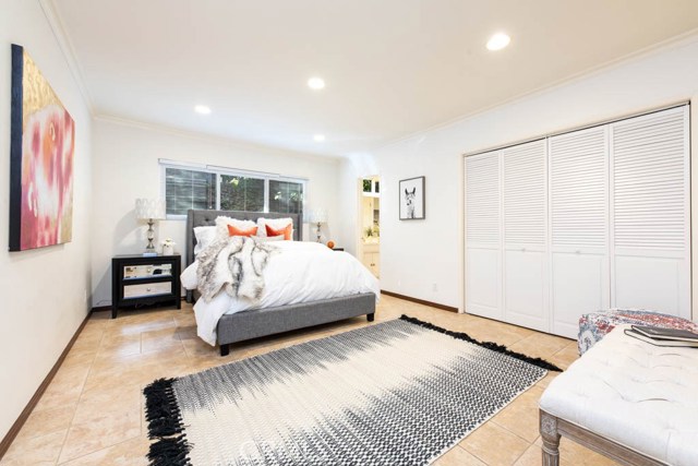 4 Bed Home for Sale in Encino, California