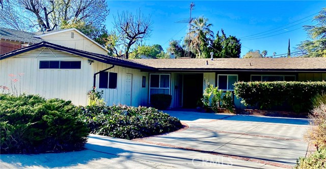 Photo of 5859 Laramie Avenue, Woodland Hills, CA 91367