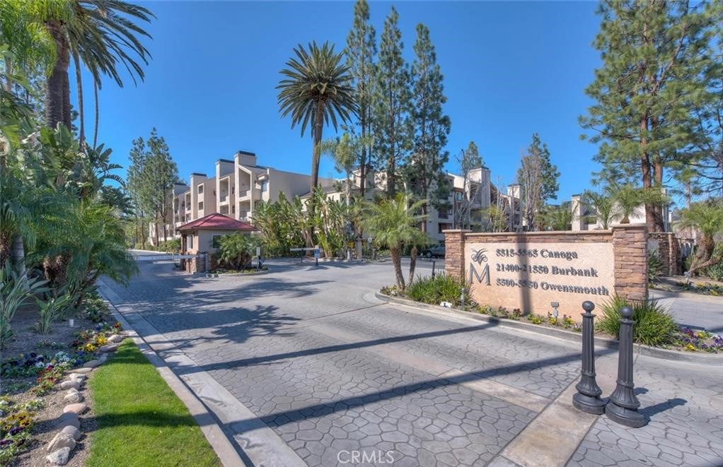 Photo for 21500 BURBANK Boulevard, 305, Woodland Hills, CA 91367 - Listing #SR-19282412 21500 BURBANK Boulevard, 305, Woodland Hills, CA 91367