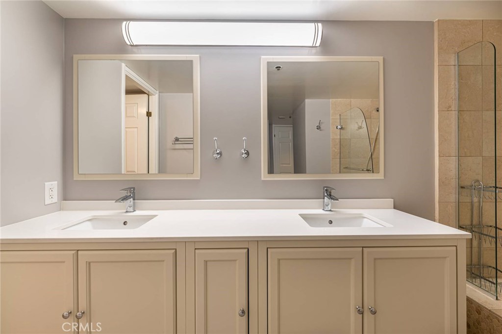 Photo for 343 PIONEER Drive, 601, Glendale, CA 91203 - Listing #SR-19211378 343 PIONEER Drive, 601, Glendale, CA 91203