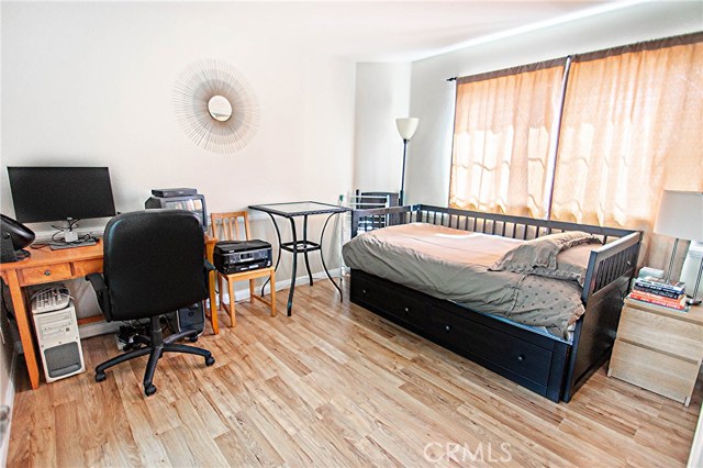 2 Bed Home for Sale in Studio City, California