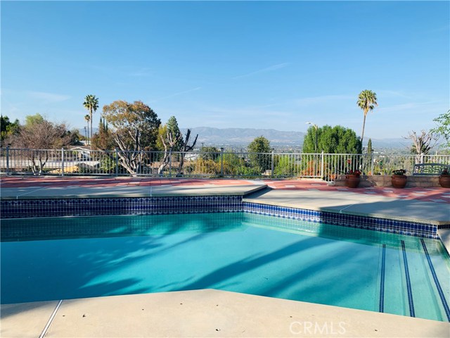 Photo of 20733 Tiara Street, Woodland Hills, CA 91367