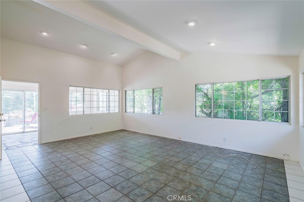 Photo for 5545 Ostin Avenue, Woodland Hills, CA 91367 - Listing #SR-19232071 5545 Ostin Avenue, Woodland Hills, CA 91367