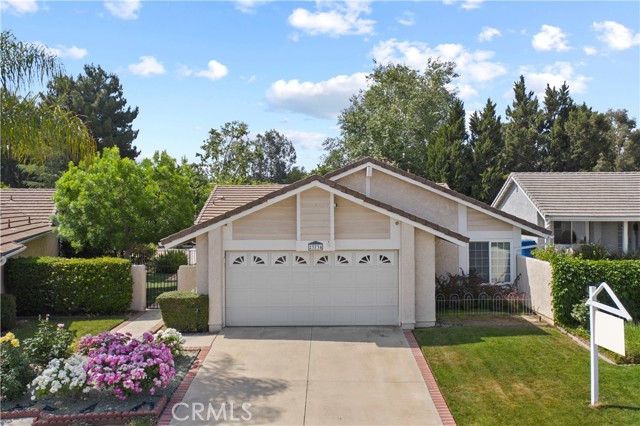 Detail Gallery Image 1 of 1 For 23734 Castilla Ct, Valencia,  CA 91355 - 4 Beds | 2 Baths