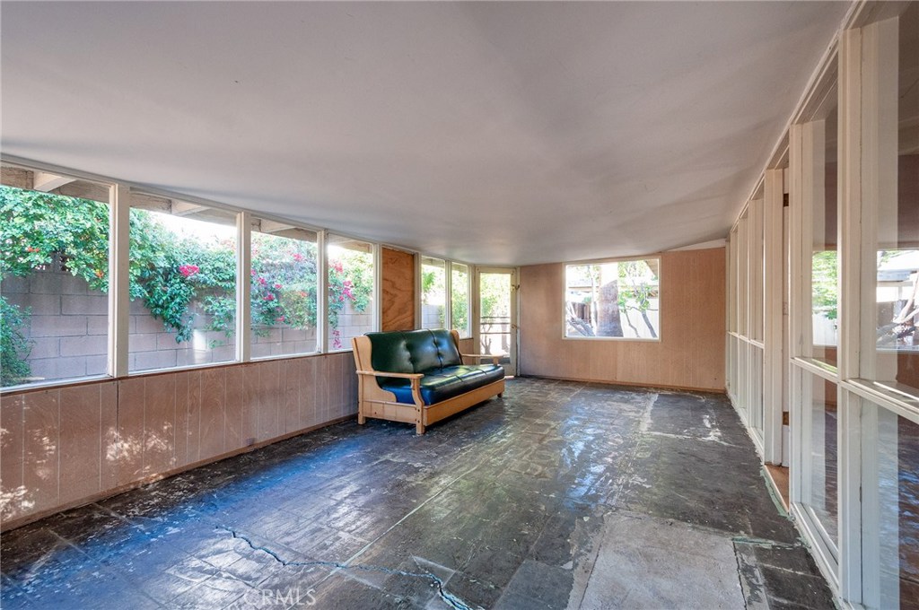 Photo for 9743 PALI Avenue, Tujunga, CA 91042 - Listing #SR-19267232 9743 PALI Avenue, Tujunga, CA 91042