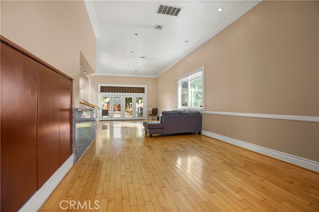 3 Bed Home for Sale in Lake Balboa, California