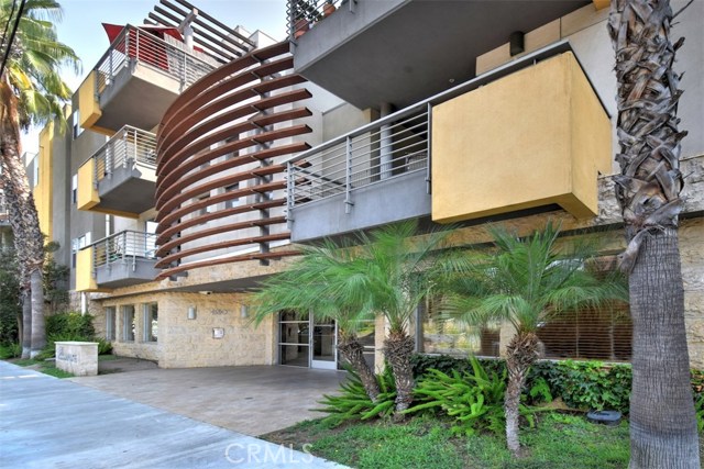 2 Bed Home for Sale in Studio City, California