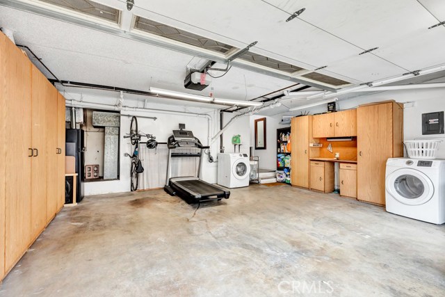 2 Bed Home for Sale in Burbank, California