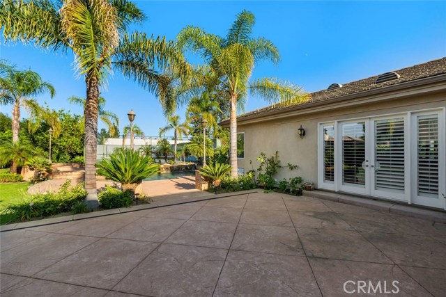 6 Bed Home for Sale in Sherman Oaks, California