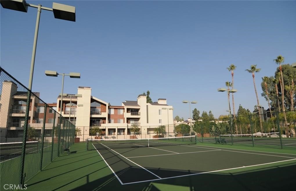 Photo for 21500 BURBANK Boulevard, 305, Woodland Hills, CA 91367 - Listing #SR-19282412 21500 BURBANK Boulevard, 305, Woodland Hills, CA 91367