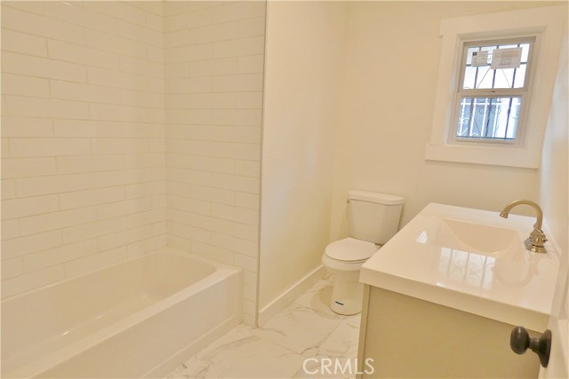 3 Bed Home for Sale in Los Angeles, California