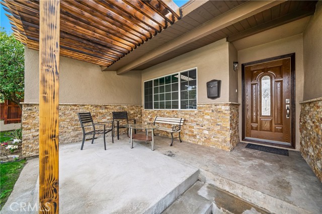 4 Bed Home for Sale in Van Nuys, California
