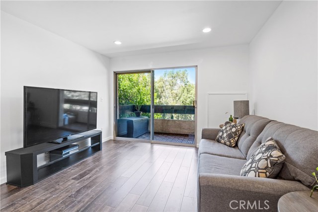 2 Bed Home for Sale in Los Angeles, California