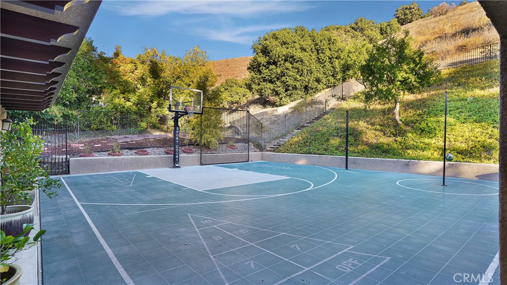 Photo for 4115 E HILLCREST Drive, Westlake Village, CA 91362 - Listing #SR-19246431 4115 E HILLCREST Drive, Westlake Village, CA 91362