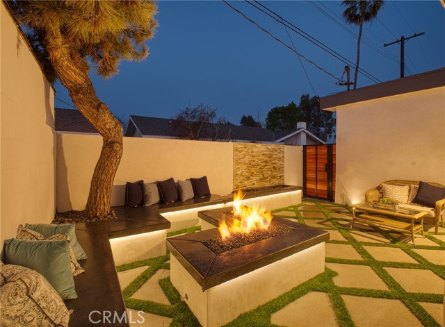 4 Bed Home for Sale in Los Angeles, California
