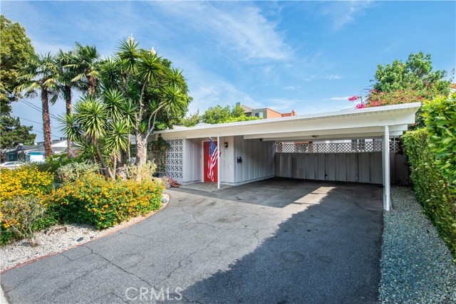 4 Bed Home for Sale in Valley Village, California