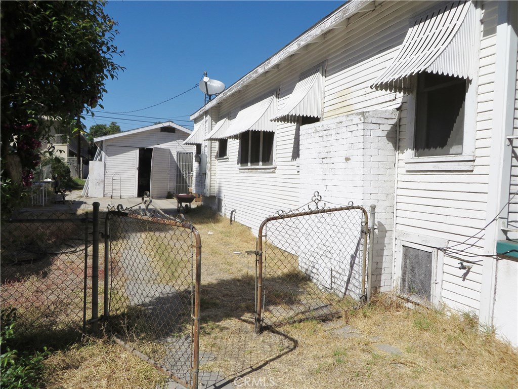 Photo for 1065 ALLEN Avenue, Glendale, CA 91201 - Listing #SR-19253303 1065 ALLEN Avenue, Glendale, CA 91201