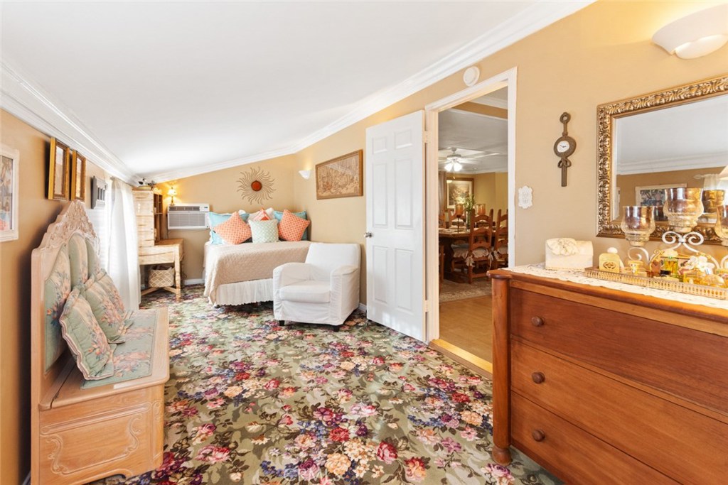 Photo for 10446 COMMERCE Avenue, Tujunga, CA 91042 - Listing #SR-19264417 10446 COMMERCE Avenue, Tujunga, CA 91042