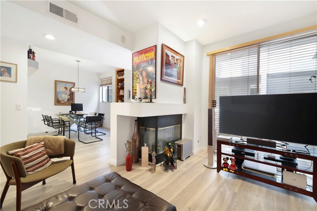 2 Bed Home for Sale in Encino, California
