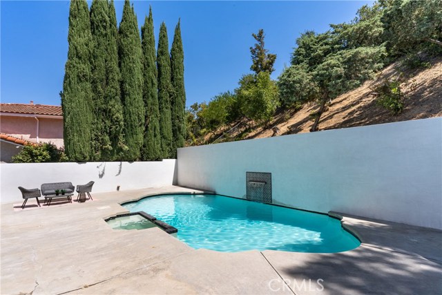 4 Bed Home for Sale in Encino, California