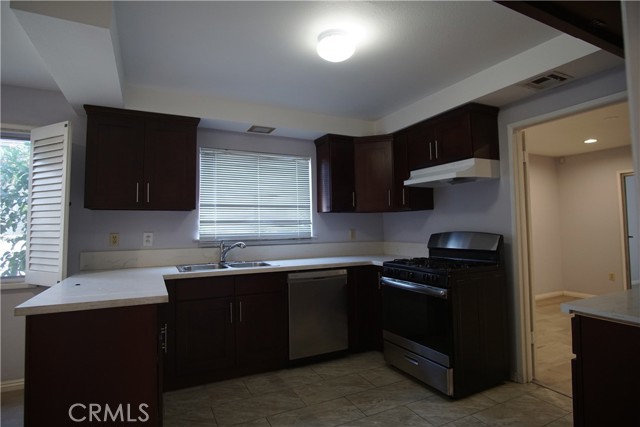 3 Bed Home for Sale in Van Nuys, California