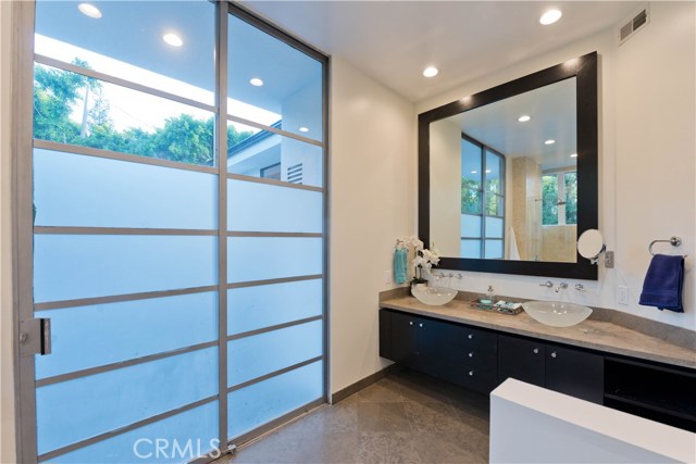 4 Bed Home for Sale in Encino, California