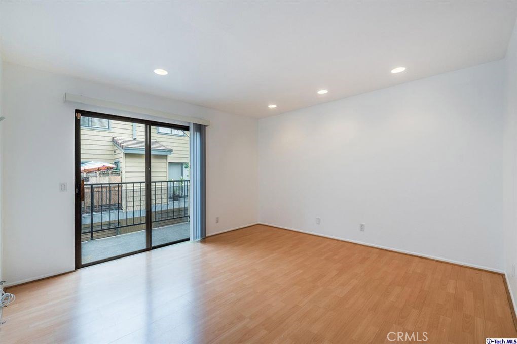 Photo for 419 PIONEER Drive, 2, Glendale, CA 91203 - Listing #SR-19248488 419 PIONEER Drive, 2, Glendale, CA 91203