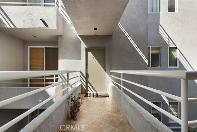 2 Bed Home for Sale in Encino, California