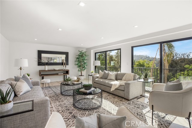 4 Bed Home for Sale in Hollywood Hills, California