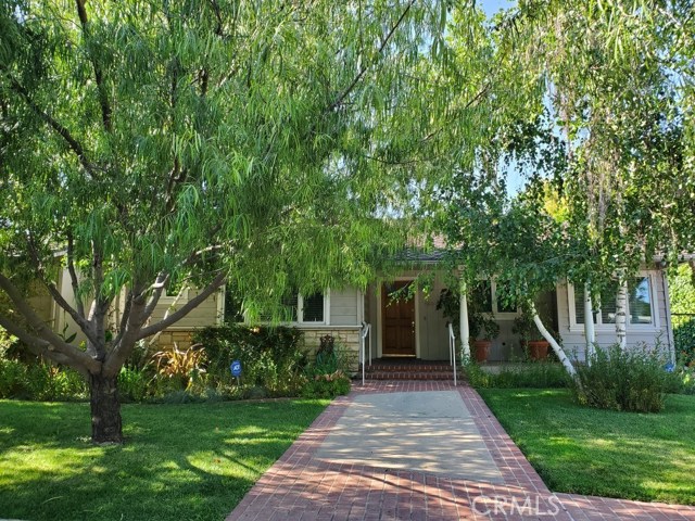 Photo of 14023 Weddington Street, Sherman Oaks, CA 91401