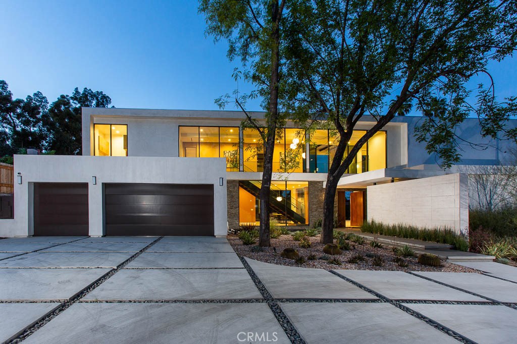 Photo for 23315 CALVERT Street, Woodland Hills, CA 91367 - Listing #SR-19072953 23315 CALVERT Street, Woodland Hills, CA 91367