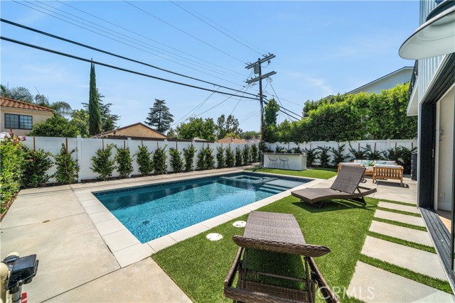 5 Bed Home for Sale in Encino, California