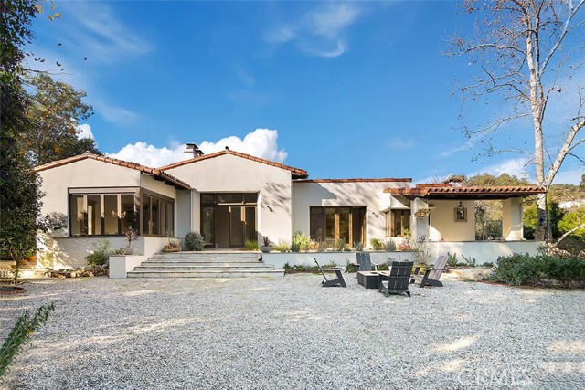 Photo of 25732 Vista Verde Drive, Calabasas, CA 91302