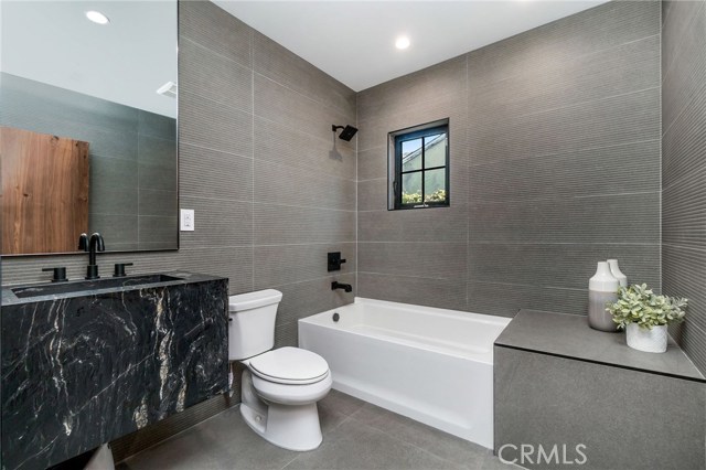 4 Bed Home for Sale in Studio City, California