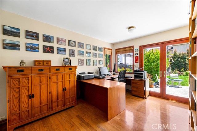 1104 Steinhart Avenue, Redondo Beach, California 90278, 3 Bedrooms Bedrooms, ,2 BathroomsBathrooms,Residential,Sold,Steinhart,SR19169285