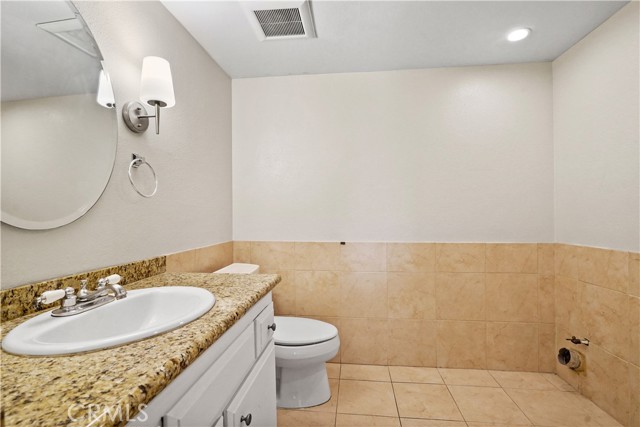2 Bed Home for Sale in Van Nuys, California