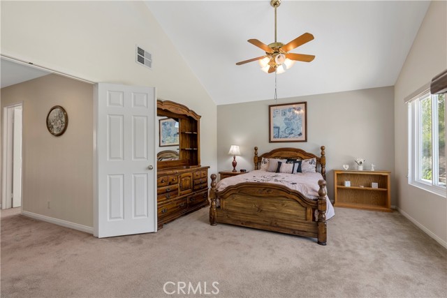 5 Bed Home for Sale in Saugus, California