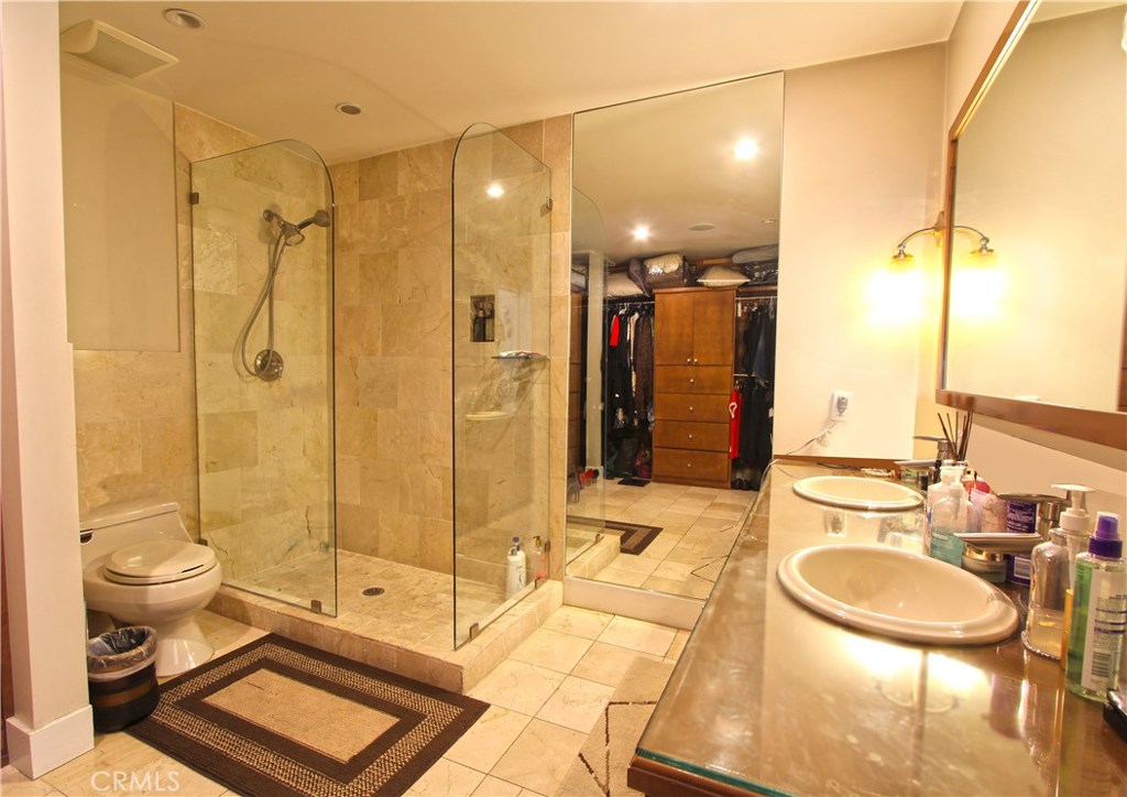 Photo for 9 FAIRCLIFF Court, Glendale, CA 91206 - Listing #SR-19240284 9 FAIRCLIFF Court, Glendale, CA 91206