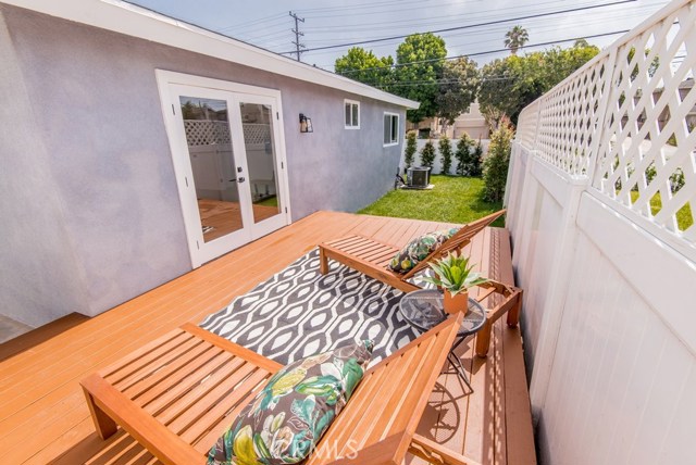 1776 Voorhees Avenue, Manhattan Beach, California 90266, 3 Bedrooms Bedrooms, ,2 BathroomsBathrooms,Residential,Sold,Voorhees,SR20003791