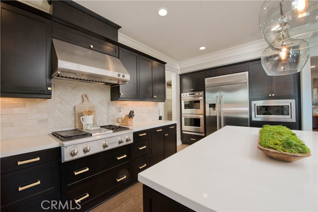 5 Bed Home for Sale in Saugus, California
