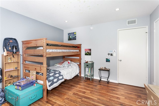 2 Bed Home for Sale in Valley Village, California