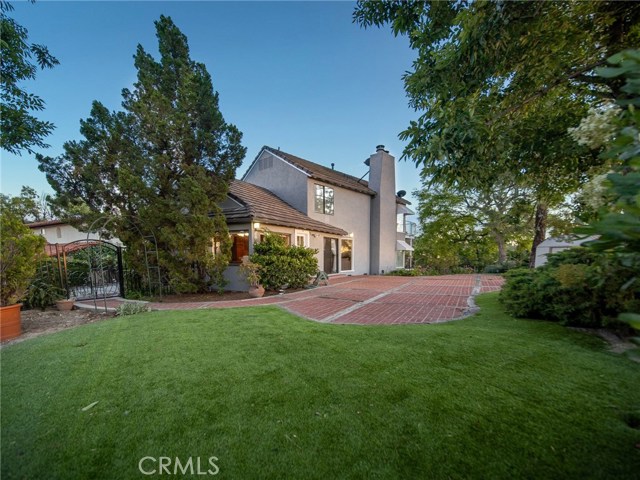 Photo of 22280 Del Valle Street, Woodland Hills, CA 91364