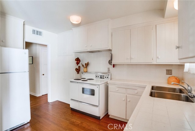 3 Bed Home for Sale in Sherman Oaks, California