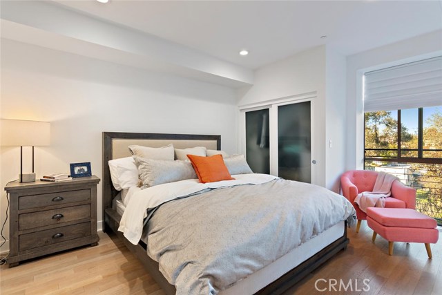 2 Bed Home for Sale in Studio City, California