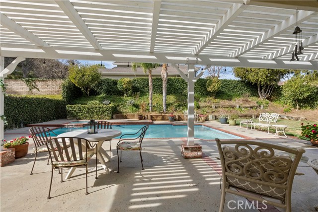 5 Bed Home for Sale in Saugus, California