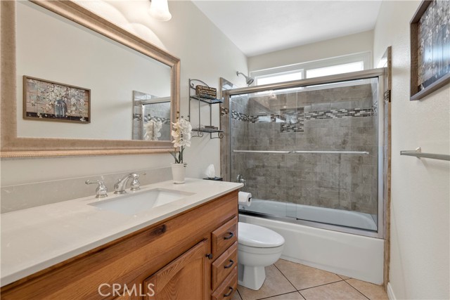 5 Bed Home for Sale in Saugus, California
