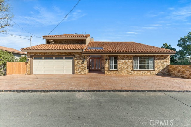5 Bed Home for Sale in Granada Hills, California
